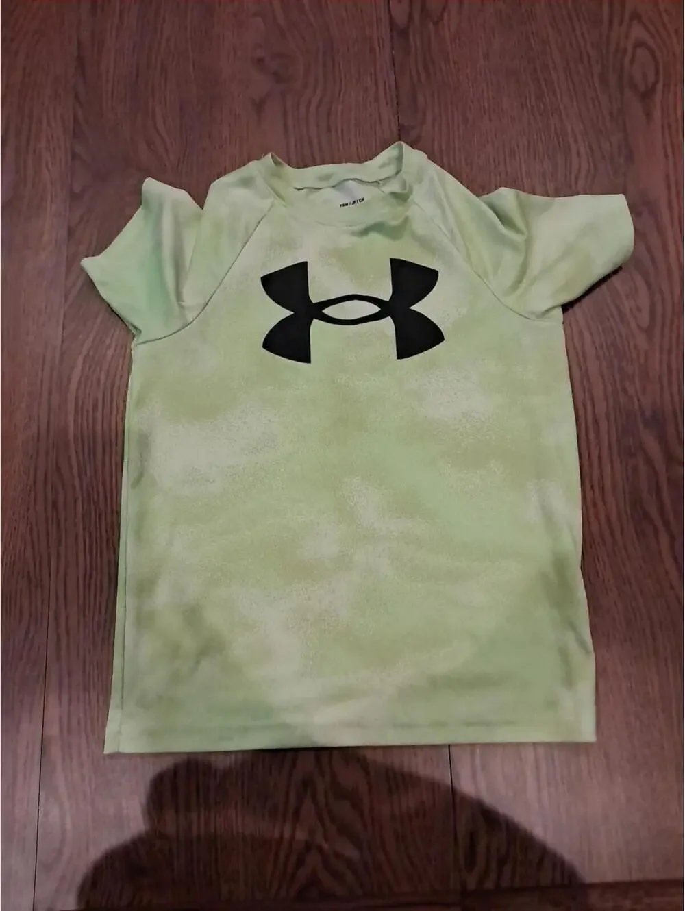 Under Armour Boys' Short Sleeve YSMALL Neon Green Tshirt 6 -7 Years